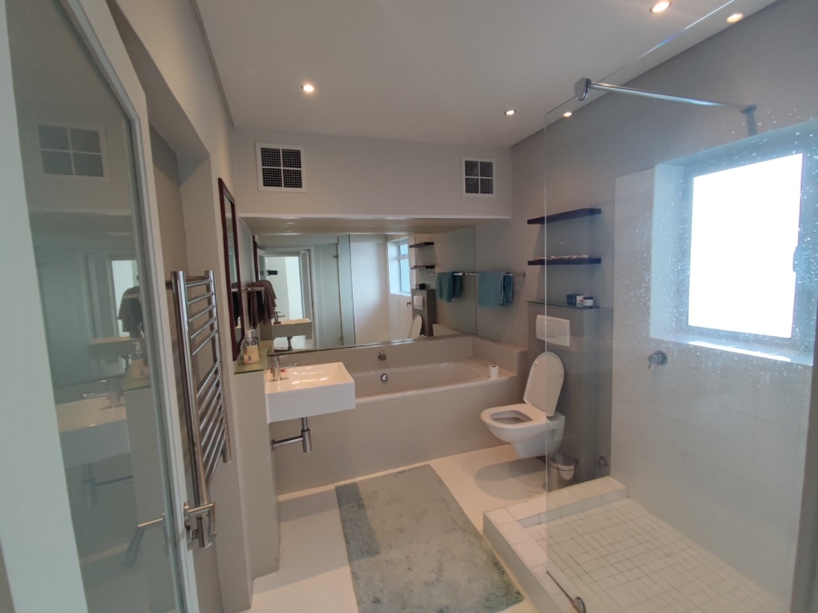 To Let 2 Bedroom Property for Rent in Sea Point Western Cape